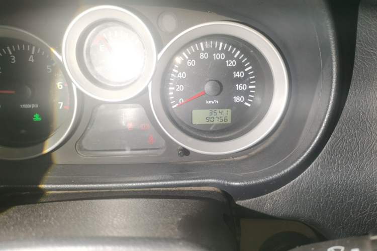 Used Foton MP-X E 2017 2.0L New Express Long Wheelbase 4Q20M Odometer Close Up