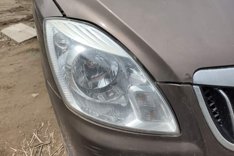 Used Foton MP-X E 2017 2.0L New Express Long Wheelbase 4Q20M Right Front Headlight