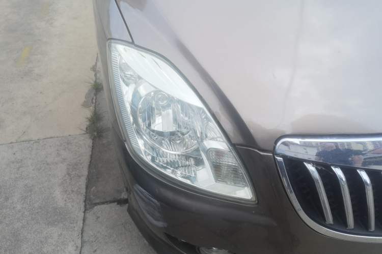 Used Foton MP-X E 2017 2.0L New Express Long Wheelbase 4Q20M Right Front Headlight