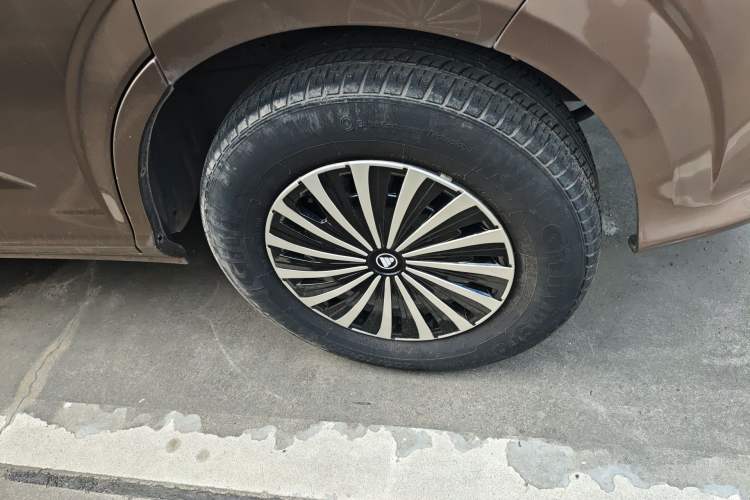 Used Foton MP-X E 2017 2.0L New Express Long Wheelbase 4Q20M Right Front Wheel Hub