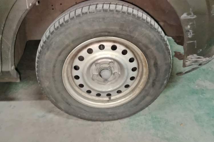 Used Foton MP-X E 2017 2.0L New Express Long Wheelbase 4Q20M Right Front Wheel Hub