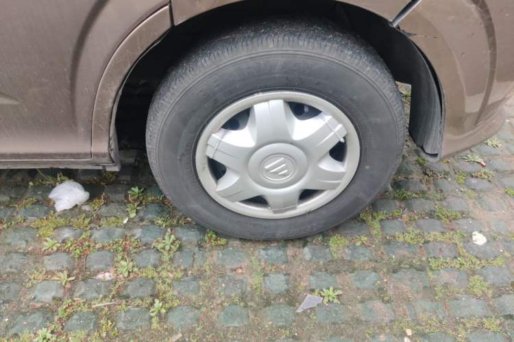 Used Foton MP-X E 2017 2.0L New Express Long Wheelbase 4Q20M Right Front Wheel Hub