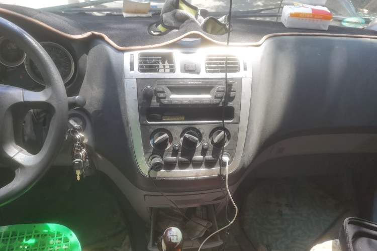 Used Foton MP-X E 2017 2.0L New Express Long Wheelbase 4Q20M Audio And AC Panel