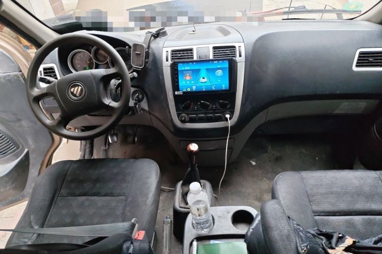 Used Foton MP-X E 2017 2.0L New Express Long Wheelbase 4Q20M Center Console