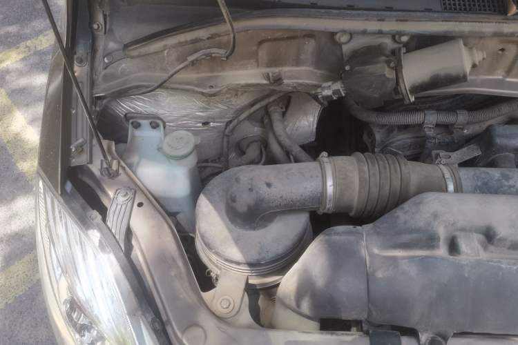 Used Foton MP-X E 2017 2.0L New Express Long Wheelbase 4Q20M Engine Bay Right