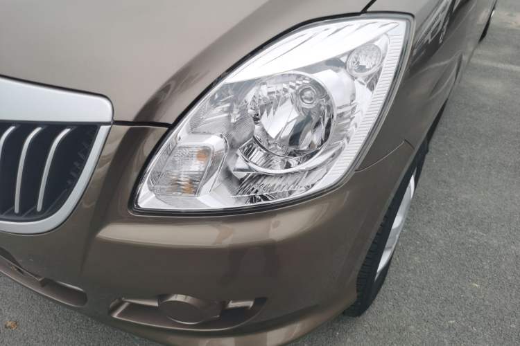 Used Foton MP-X E 2017 2.0L New Express Long Wheelbase 4Q20M Left Front Headlight