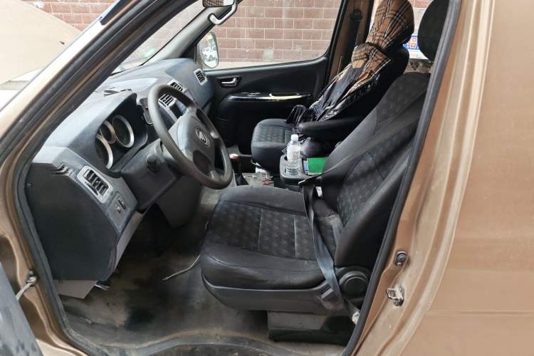 Used Foton MP-X E 2017 2.0L New Express Long Wheelbase 4Q20M Left Front Seat