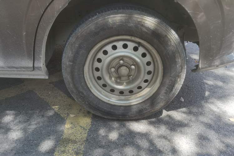 Used Foton MP-X E 2017 2.0L New Express Long Wheelbase 4Q20M Right Front Wheel Hub
