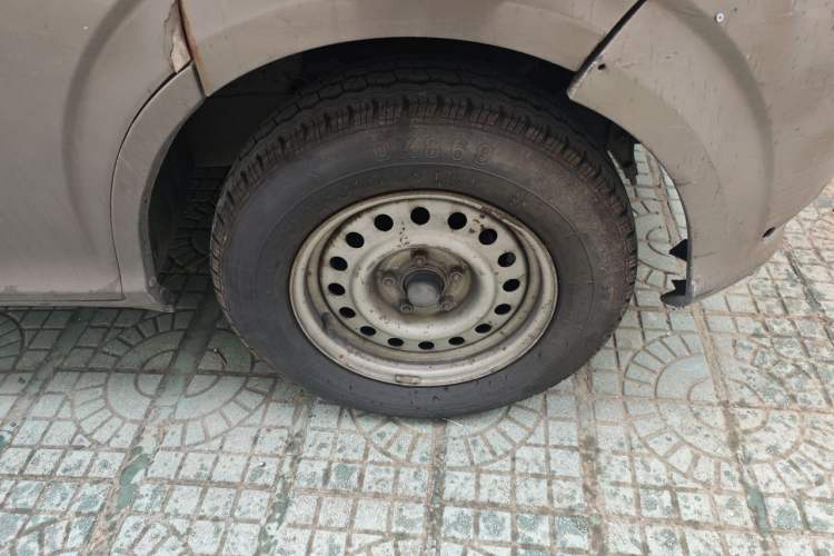 Used Foton MP-X E 2017 2.0L New Express Long Wheelbase 4Q20M Right Front Wheel Hub