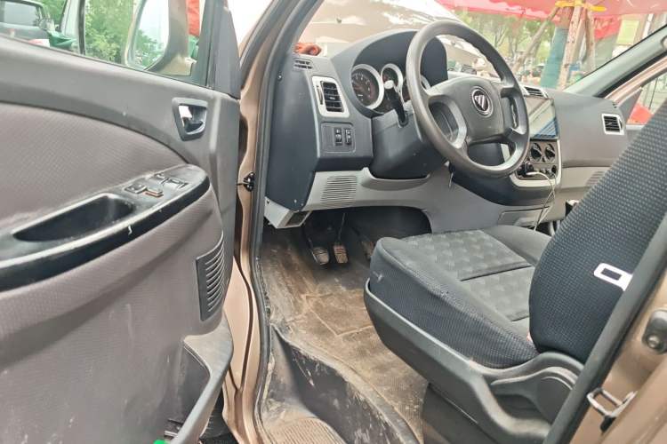 Used Foton MP-X E 2017 2.0L New Express Long Wheelbase 4Q20M Driver Seat