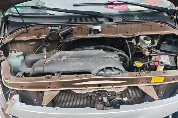 Used Foton MP-X E 2017 2.0L New Express Long Wheelbase 4Q20M Engine Bay