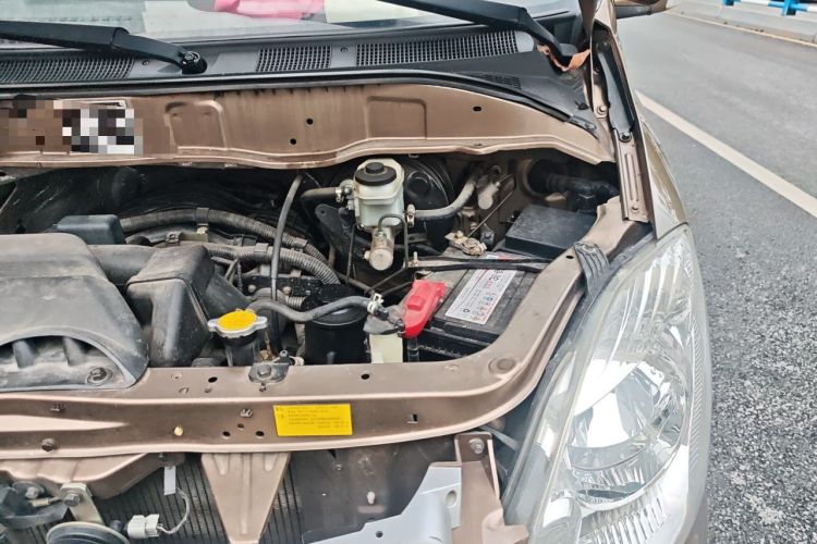 Used Foton MP-X E 2017 2.0L New Express Long Wheelbase 4Q20M Engine Bay Left