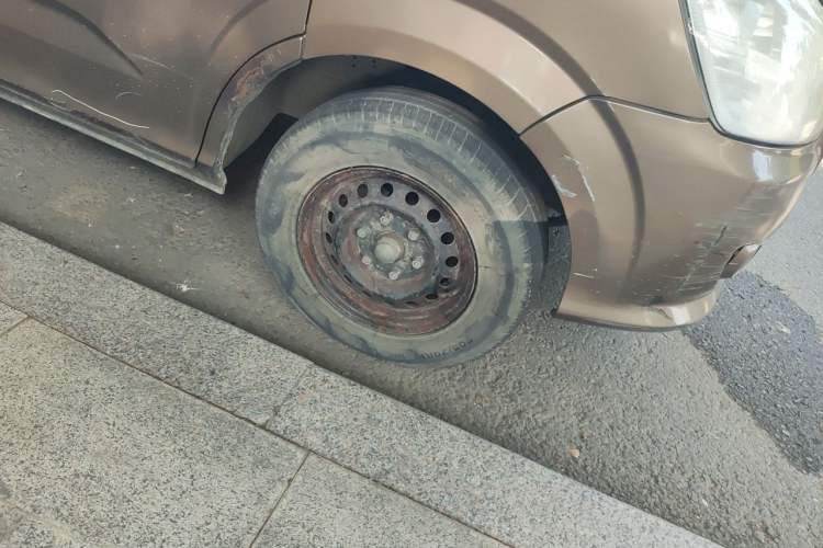 Used Foton MP-X E 2017 2.0L New Express Long Wheelbase 4Q20M Right Front Wheel Hub
