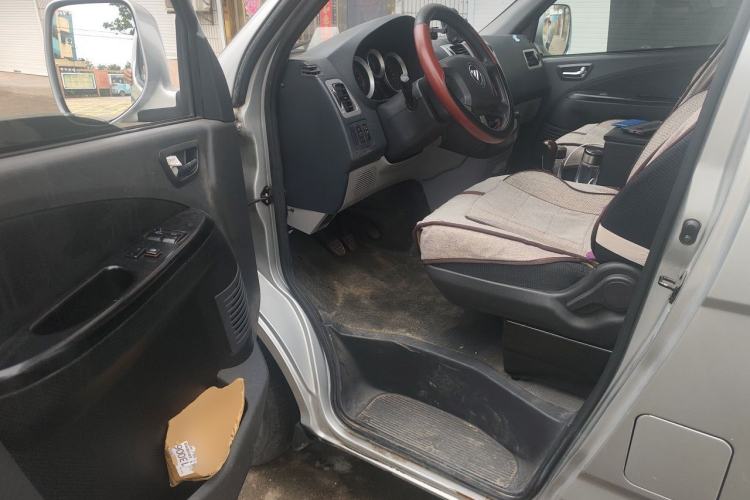 Used Foton MP-X E 2017 2.0L New Express Long Wheelbase 4Q20M Driver Seat
