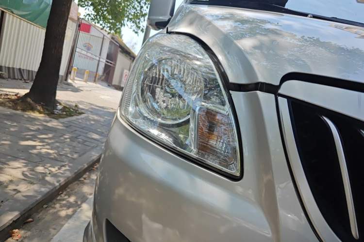 Used Foton MP-X E 2017 2.0L Commercial Version Standard Long-Wheelbase 4G63 Right Front Headlight