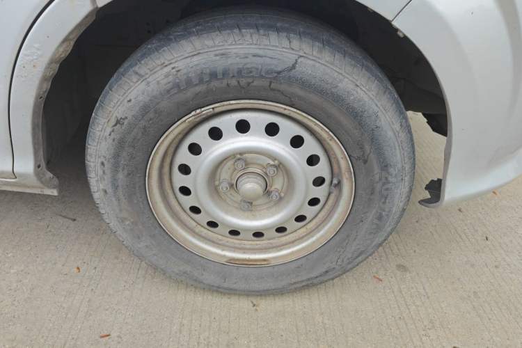 Used Foton MP-X E 2017 2.0L New Express Long Wheelbase 4Q20M Right Front Wheel Hub