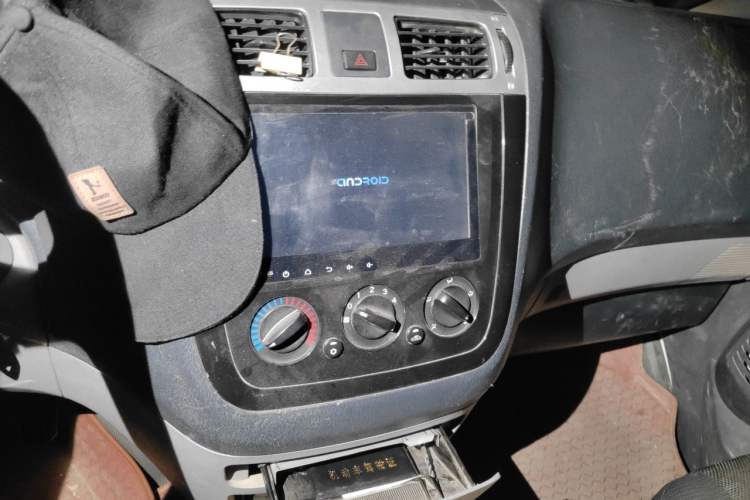 Used Foton MP-X E 2017 2.0L New Express Long Wheelbase 4G63 Audio And AC Panel