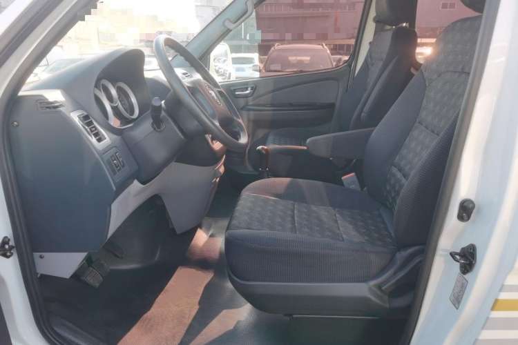 Used Foton MP-X E 2017 2.0L New Express Long Wheelbase 4Q20M Left Front Seat