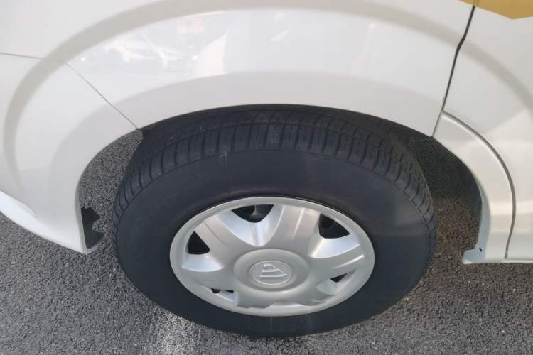 Used Foton MP-X E 2017 2.0L New Express Long Wheelbase 4Q20M Left Front Wheel Hub