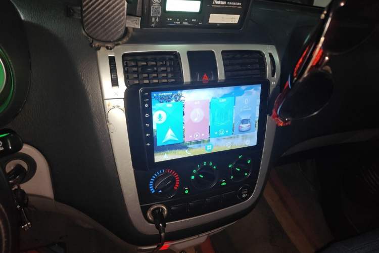 Used Foton MP-X E  Audio And AC Panel