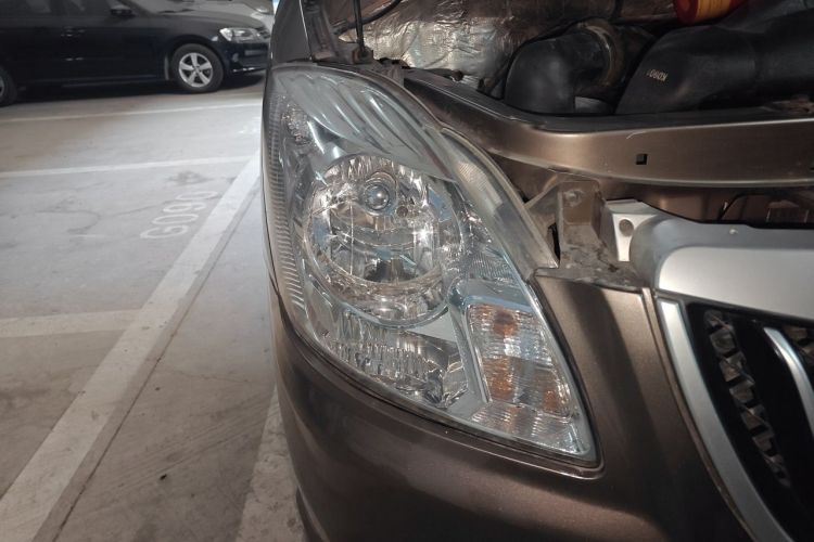 Used Foton MP-X E  Right Front Headlight