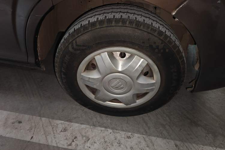 Used Foton MP-X E  Right Front Wheel Hub
