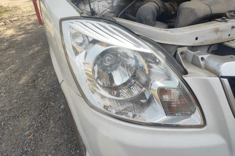 Used Foton MP-X E  Right Front Headlight