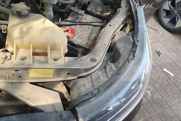 Used Foton MP-X E  Engine Bay Left