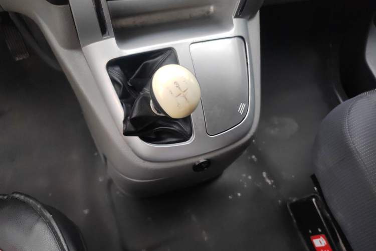 Used Foton MP-X E  Gear Lever