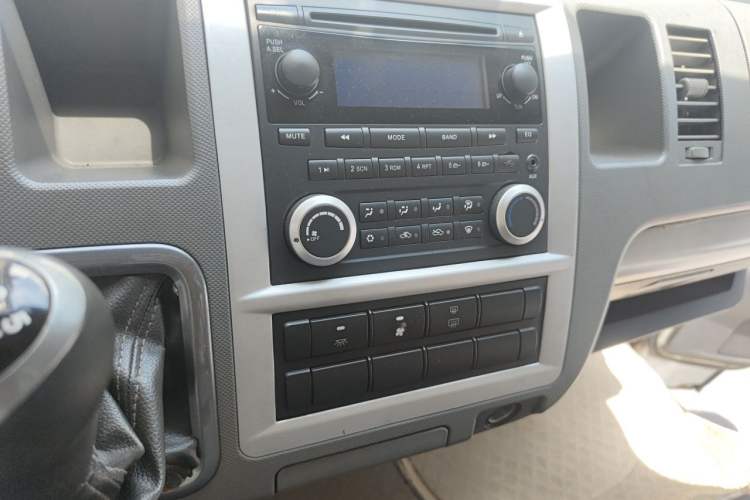 Used Foton MP-X S 2014 2.4L Shinkansen Standard Version 4G69 Audio And AC Panel
