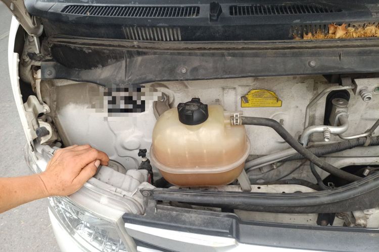 Used Foton MP-X S  Engine Bay Right