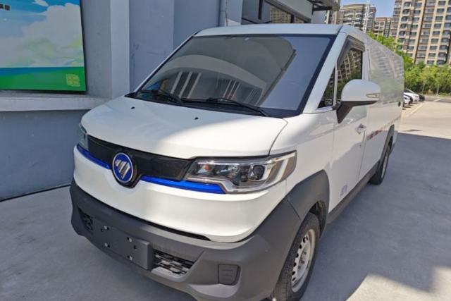 Used Foton Qianduoduo 2024 Box-Type Van Flat Roof 2 Seats CATL 41.86 kWh