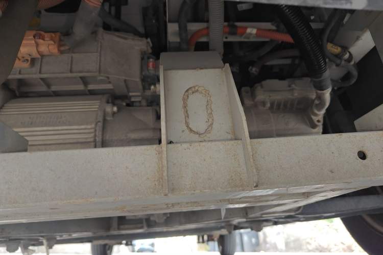 Used Foton Qianduoduo 2024 Box-Type Van Flat Roof 2 Seats EVE Energy 41.86 kWh Chassis Front