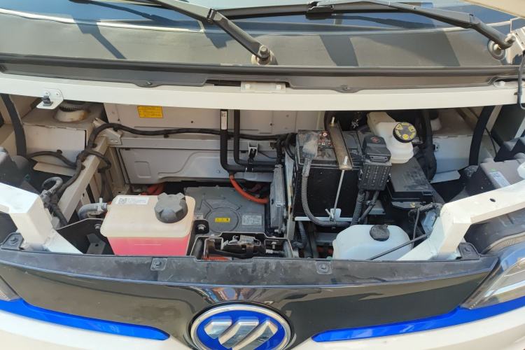 Used Foton Qianduoduo 2024 Box-Type Van Flat Roof 2 Seats EVE Energy 41.86 kWh Engine Bay