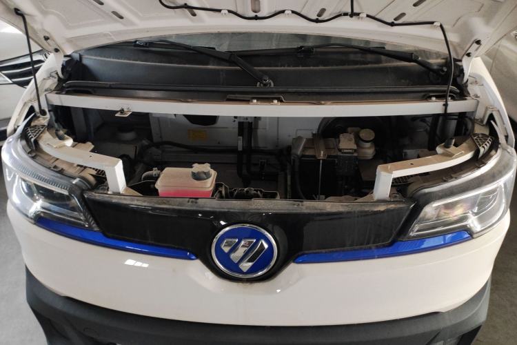 Used Foton Qianduoduo 2024 Box-Type Van Flat Roof 2 Seats CATL 41.86 kWh Engine Bay