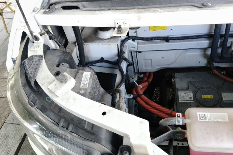 Used Foton Qianduoduo  Engine Bay Right