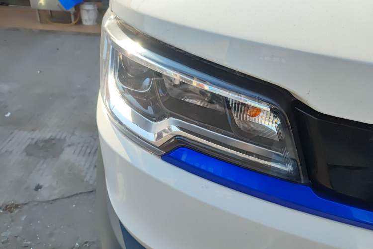 Used Foton Qianduoduo 2024 Box-Type Van Flat Roof 2 Seats EVE Energy 41.86 kWh Exterior 6