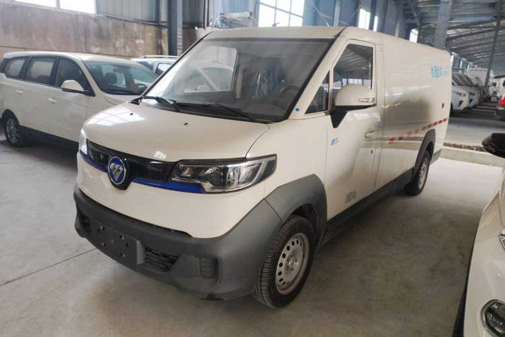 Used Foton Qianduoduo 2024 Box-Type Van Flat Roof 2 Seats CATL 41.86 kWh Front Left 45 Deg