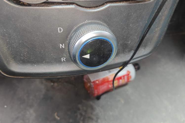 Used Foton Qianduoduo 2024 Box-Type Van Flat Roof 2 Seats EVE Energy 41.86 kWh Gear Lever
