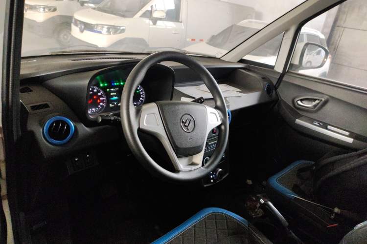 Used Foton Qianduoduo 2024 Box-Type Van Flat Roof 2 Seats CATL 41.86 kWh Interior 2