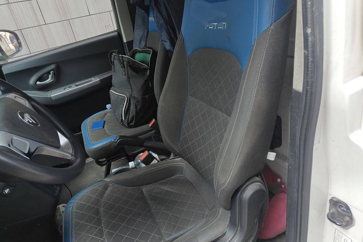Used Foton Qianduoduo 2024 Box-Type Van Flat Roof 2 Seats EVE Energy 41.86 kWh Left Rear Seat