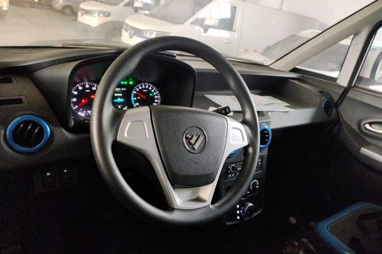 Used Foton Qianduoduo 2024 Box-Type Van Flat Roof 2 Seats CATL 41.86 kWh Steering Wheel