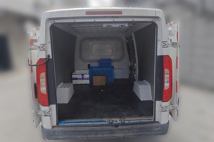 Used Foton Qianduoduo 2024 Box-Type Van Flat Roof 2 Seats EVE Energy 41.86 kWh Trunk