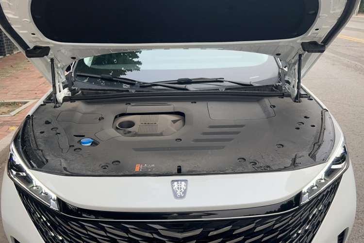 Used Foton RX5 2023 1.5T Prestige Sliding-Screen Version Engine Bay