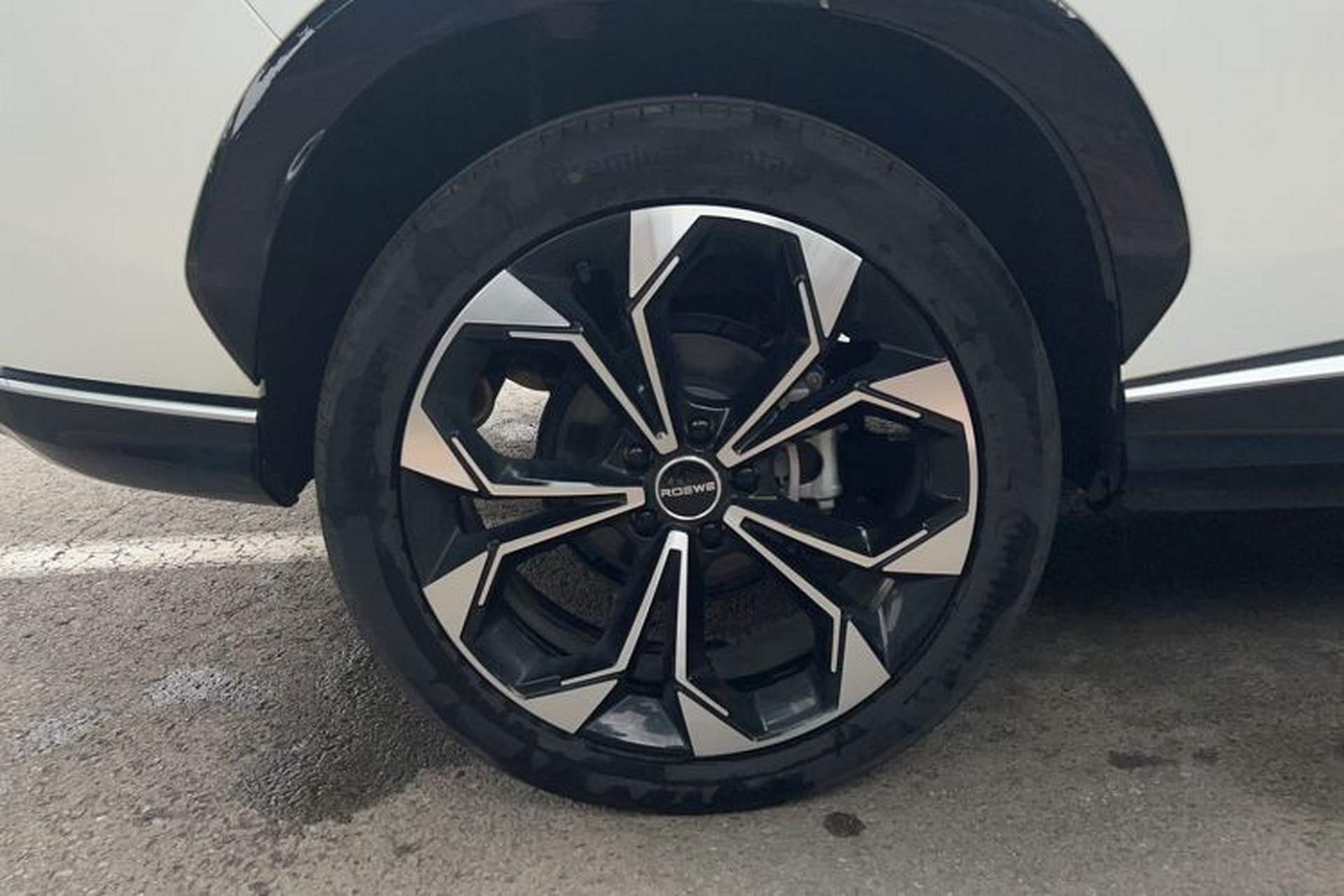 Used Foton RX5 2023 1.5T Prestige Sliding-Screen Version Right Rear Wheel Hub