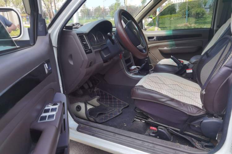Used Foton Sapporo 2021 1.5L Two-Wheel Drive China VI Standard Chuangfu Xiaohuolang DAM15KL Driver Seat