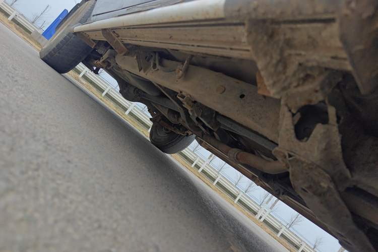 Used Foton Sapporo 2011 2.8T Conqueror Z7 Chassis Front Right