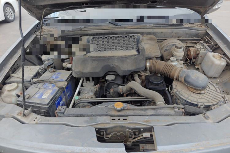 Used Foton Sapporo 2011 2.8T Conqueror Z7 Engine Bay