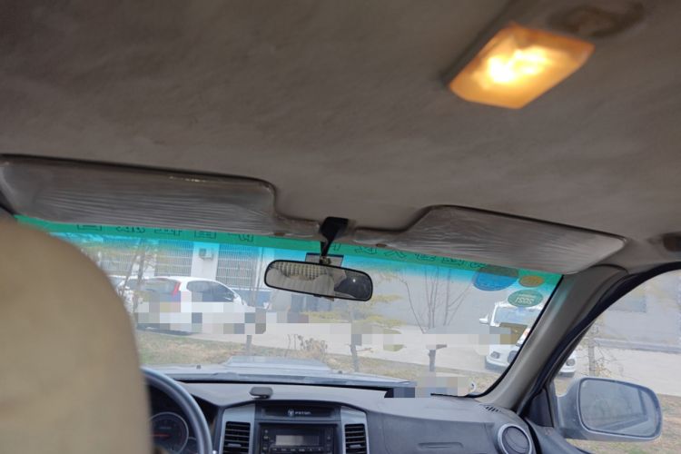 Used Foton Sapporo 2011 2.8T Conqueror Z7 Headliner