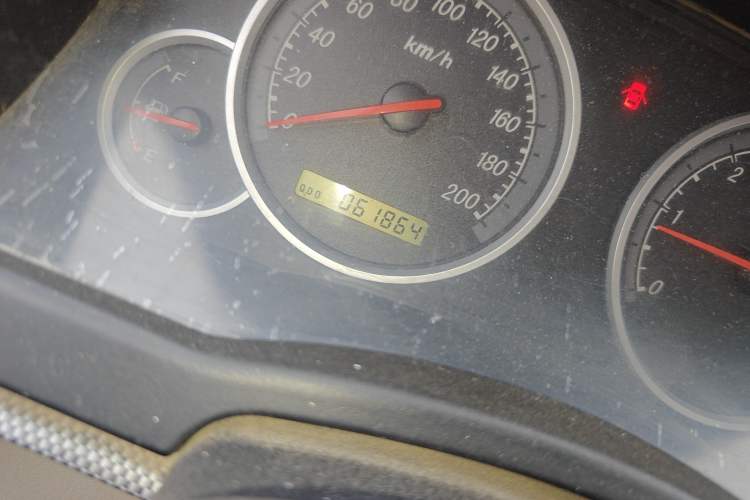 Used Foton Sapporo 2011 2.8T Conqueror Z7 Odometer Close Up